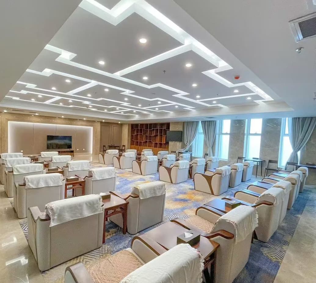 First Class Lounge