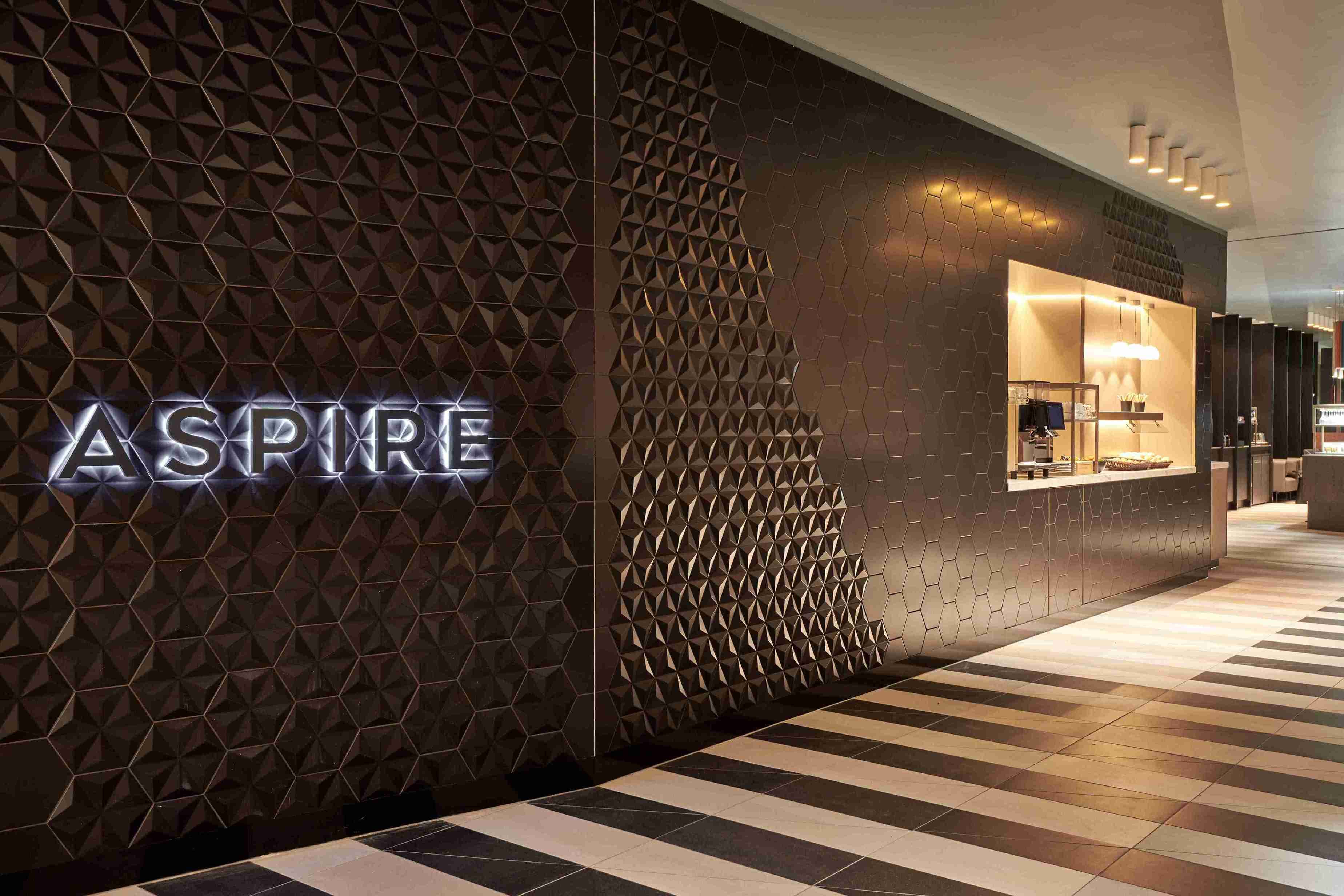 Aspire Lounge (No.41)